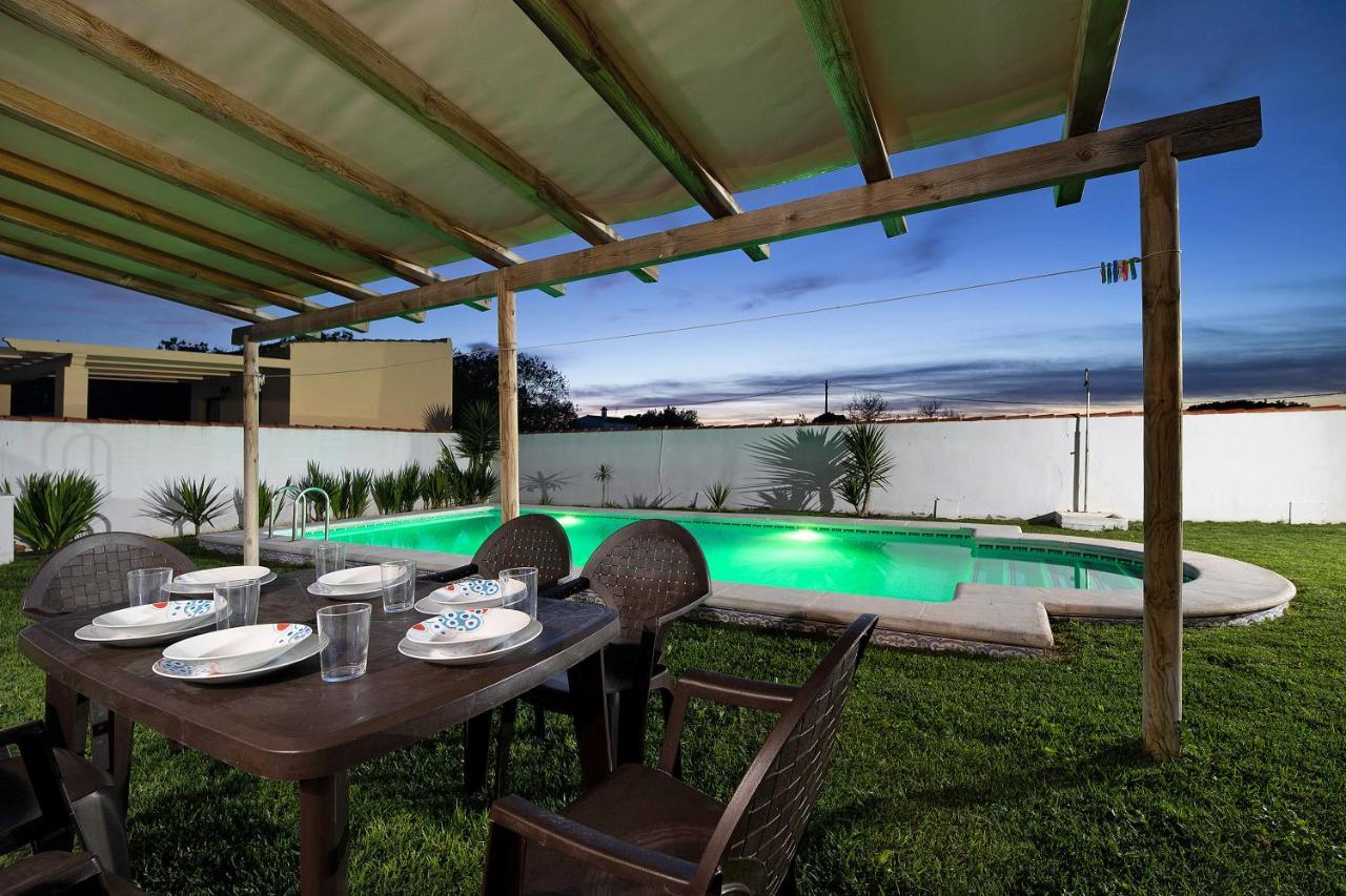 צ'יקלנה דה לה פרונטרה Chalet Isla Del Sotillo מראה חיצוני תמונה